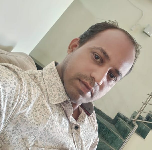 member-img